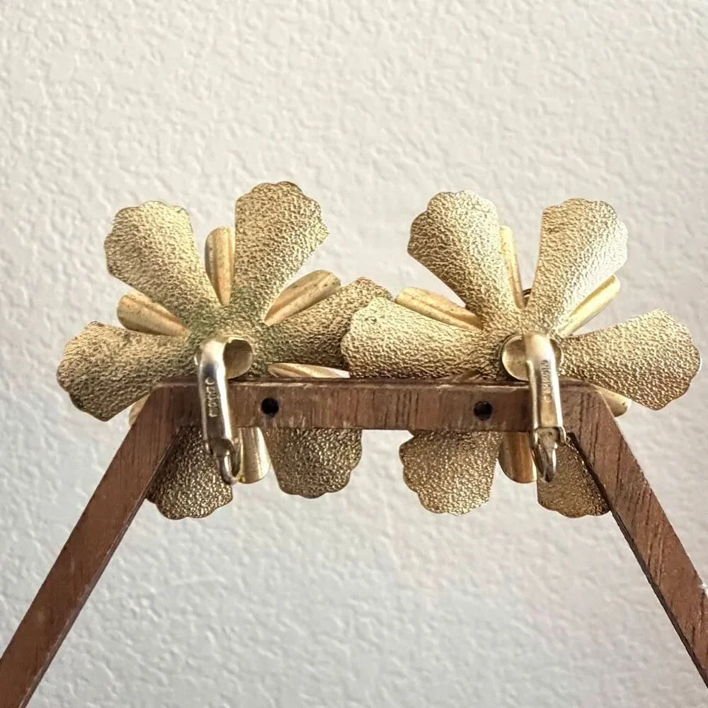 Vintage Emmons Gold Tone Layered Flower Clip-On Earrings